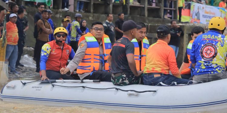 Kapolres Kampar Hadir Saksikan Pembukaan Lomba Pacu Sampan Dragon Boat, Rangkaian HUT Kabupaten Kampar Ke-76