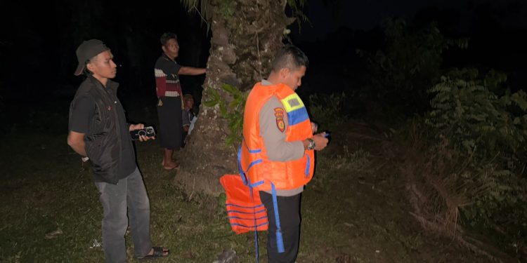 Anak 4,5 Tahun Diduga Hanyut di Sungai Kuantan Cerenti, Tim Gabungan Terus Lakukan Pencarian