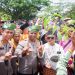 Polres Rohul Amankan Aksi PMRK Dengan Humanis, Demonstran Disambut dengan Tanjak dan Selendang Simbol Budaya, Serta Green Policing
