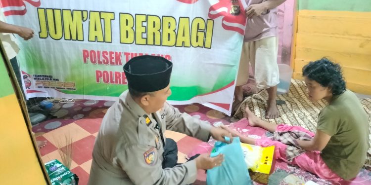 Jumat Berkah, Polri Ringankan Beban Warga dengan Sentuhan Kepedulian