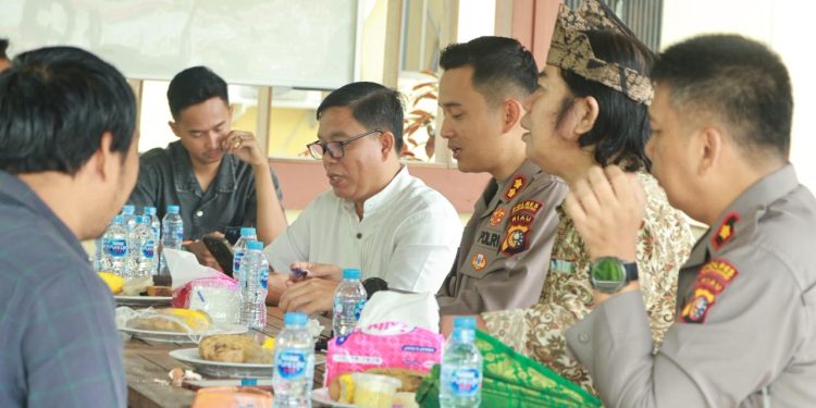 Kapolres Kuansing Laksanakan Coffee Morning Bersama Insan Pers, Perkuat Sinergi dan Komunikasi Publik