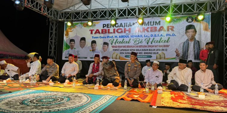 Kapolres Kuansing Hadiri Tablig Akbar, Pererat Silaturahmi Bersama Ribuan Warga Sungai Buluh