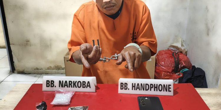 Satresnarkoba Polres Kampar Tangkap Pelaku Narkoba di Desa Pantai Cermin