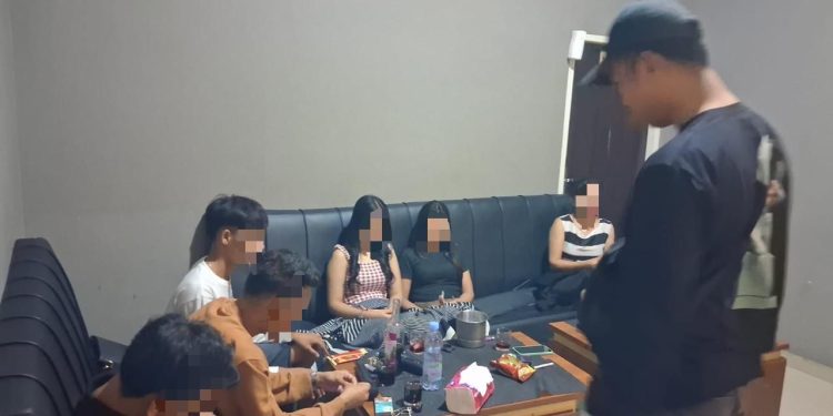 Razia Tempat Hiburan Malam, Polres Rohul Amankan 5 Pengunjung Positif Narkoba