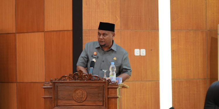Jawaban Pemerintah Atas LKPJ 2025: Wabup Siak Tekankan Efisiensi Anggaran dan Sinergi Program Nasional.