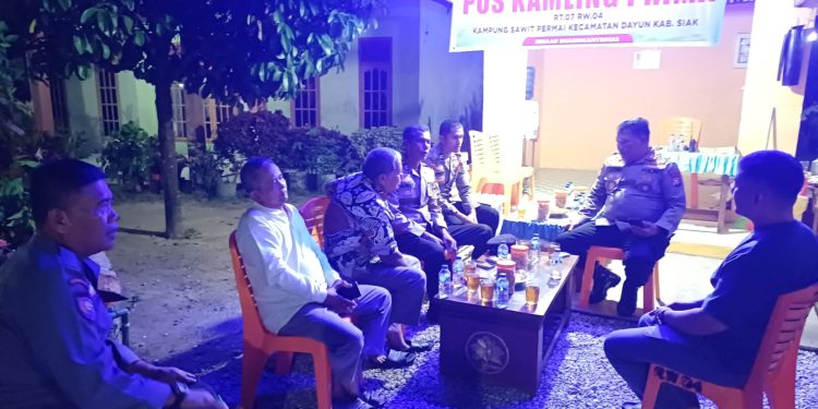 Tingkatkan Keamanan Swakarsa, Polsek Siak Resmikan Pos Satkamling Performa Prima di Kampung Sawit Permai