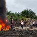 Polsek Benai Tindak Tegas PETI di Danau Rawang Udang, Lima Rakit Stinkai Dimusnahkan