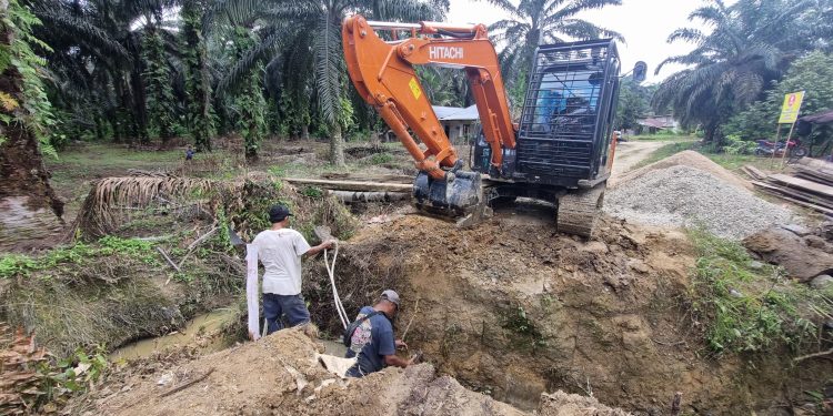 Progress Hari Keenam Renovasi, Jembatan Presisi Polri di Ukui Masuki Tahap Perkerasan Jalan