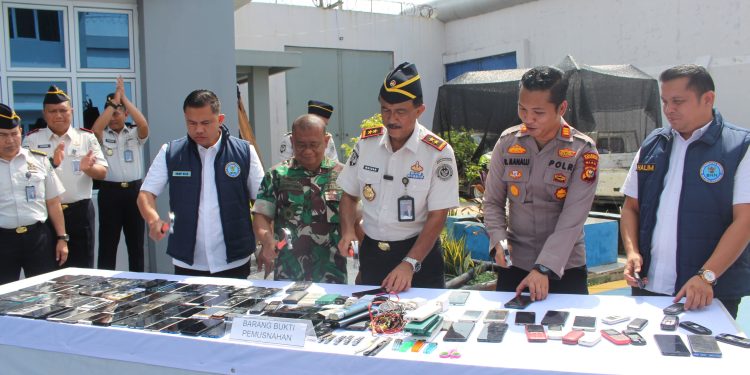 Apel Ikrar Zero HALINAR (Handphone, Pungli, dan Narkoba) di Lingkungan Kantor Wilayah Direktorat Jenderal Pemasyarakatan Riau