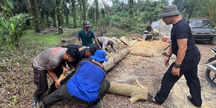 Polres Kuansing Mulai Pembangunan Jembatan Merah Putih Presisi di Sungai Kuning
