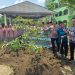 Polsek Tambang Gelar Sosialisasi Green Policing di Pesantren Az Zahra, Tanam Bibit Durian untuk Peduli Lingkungan