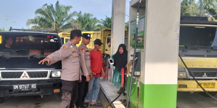 Polsek Jajaran Polres Kuansing Intensif Amankan SPBU, Antisipasi Penyalahgunaan BBM dan Kemacetan