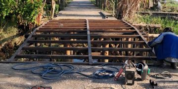 Hari ke-6 Jembatan Presisi Polri di Pangkalan Terap: Rangka Besi Mulai Terpasang, Progres Capai 18%