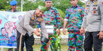 Green Policing Warnai May Day 2026 di Rohul, Polres Serahkan Bibit Pohon ke Serikat Pekerja