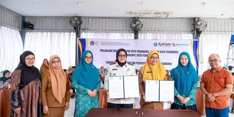 Sinergi Lintas Instansi, Lapas Perempuan Pekanbaru Wujudkan Perlindungan Anak WBP melalui PKS dan Penyerahan KIA