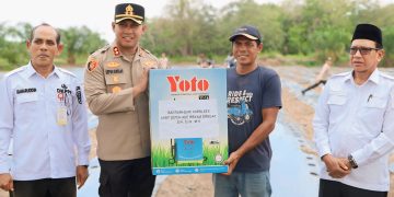 Bentuk Dukungan Kepada Petani Perkuat Ketahanan Pangan Kapolres Siak Serahkan Bantuan Alsintan