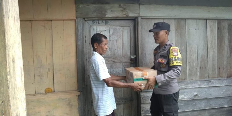 Jumat Barokah Polsek Singingi, Salurkan Sembako Untuk Warga Kurang Mampu di Kecamatan Singingi