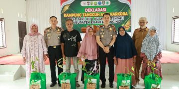 Polres Kuantan Singingi Gerakkan Aksi Hijau: Tanam Bibit Pohon di Desa Jake Dukung Program Green Policing Polda Riau