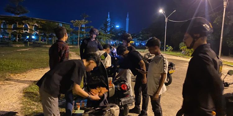 Tim Raga Res Kampar Patroli Malam Minggu, Beri Himbauan Ramah Untuk Jaga Keamanan Bangkinang