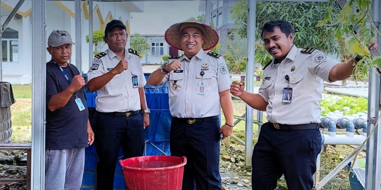 Panen Ikan Lele, Lapas Narkotika Rumbai Dukung Program Ketahanan Pangan