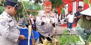 Polsek Kampar Bersama Polres Kampar Gelar Panen Jagung Serentak di Desa Ranah Singkuang