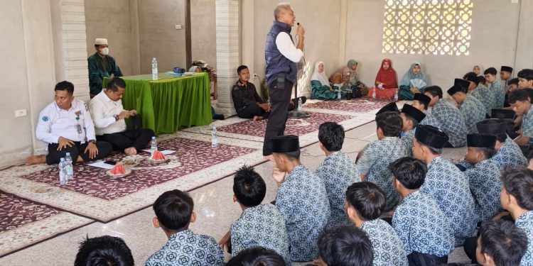 Sat Resnarkoba Polres Kampar Gandeng BNK Kampar – Sosialisasi Pencegahan Narkoba Di MTS N Desa Sawah