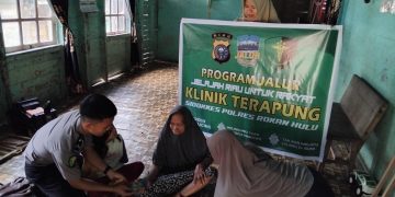 Berikan Layanan Kesehatan Gratis, Polres Rohul Gelar Program JALUR Klinik Terapung Bagi Masyaraat Pinggiran Sungai Batang Lubuh