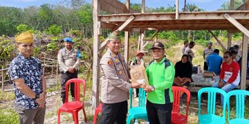 Dukung Swasembada Pangan 2026, Kapolsek Kampar Pimpin Penanaman Jagung Kuartal II di Rumbio Jaya