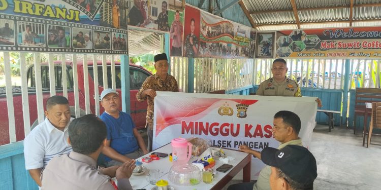 Melalui Minggu Kasih, Polsek Pangean Perkuat Kedekatan dengan Masyarakat Desa Sako