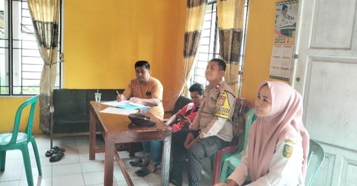 Dukung Ketahanan Pangan, Polsek Benai Koordinasi Penanaman Jagung Pipil di Desa Jalur Patah.