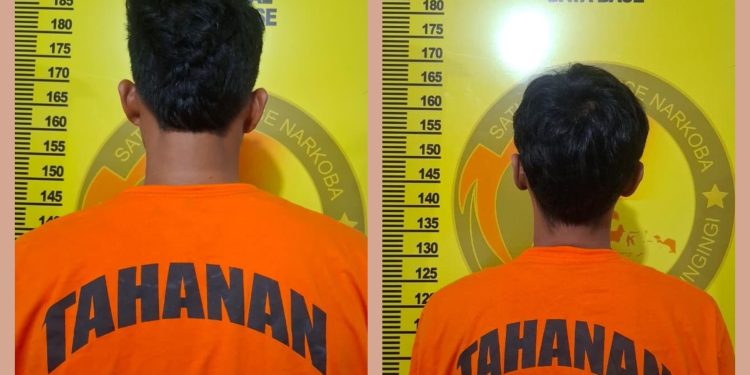 Tim Elang Kuantan Satres Narkoba Polres Kuansing Ungkap Kasus Sabu, Dua Pengedar Diamankan