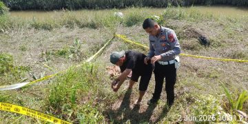 Sat Lantas oleh TKP, Penemuan Mayat Seorang Pria diduga Laka Lantas Tunggal, di Pucuk Rantau