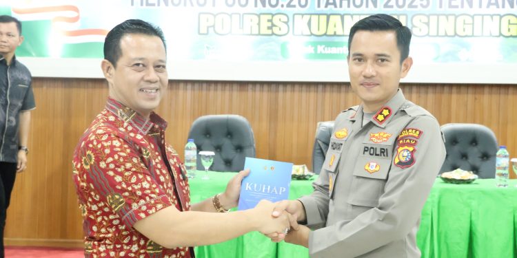 Polres Kuansing Tingkatkan Profesionalisme Personel Lewat Sosialisasi KUHP dan KUHAP Baru