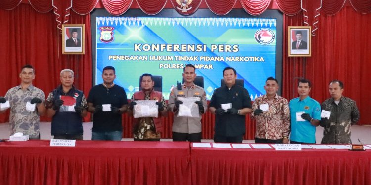 Polres Kampar Ekpos Penangkapan Narkoba 717 Gram sekaligus Musnahkan BB Narkoba Hampir 2 KG
