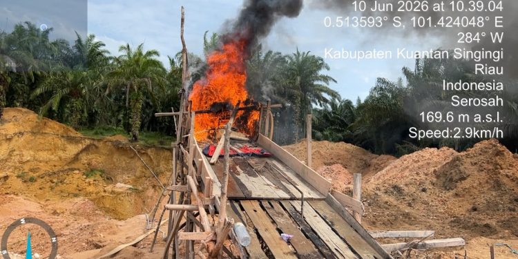 Polsek Hulu Kuantan Tertibkan Aktivitas Diduga PETI di Desa Serosah, Peralatan Dimusnahkan