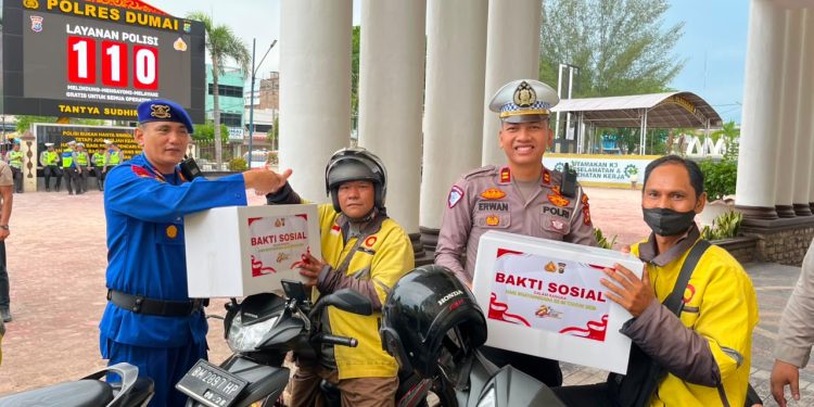 Sambut Hari Bhayangkara ke-80 tahun 2026, Hari ini Ratusan Paket Bansos disalurkan