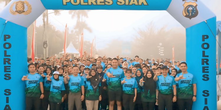 Dilepas Kapolres dan Bupati Siak,Sinergi Berlari, 600 Peserta Meriahkan ‘Road To Riau Bhayangkara Run 2026’ di Depan Istana Siak