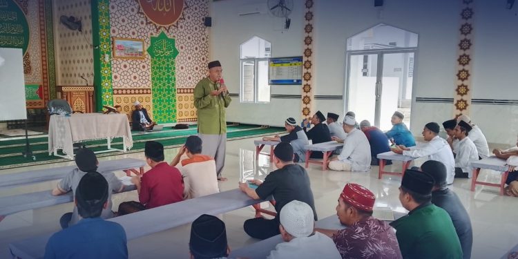 Meningkatkan Kualitas Spiritual, Santri WBP Lapas Narkotika Rumbai Ikuti Program Pembinaan Keagamaan Dengan Antusias