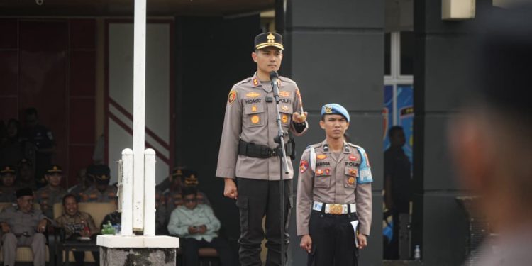 Kapolres Kuansing Pimpin Apel Gelar Pasukan Pengamanan MTQ XLIV Provinsi Riau dan Pacu Jalur Rayon II Tahun 2026