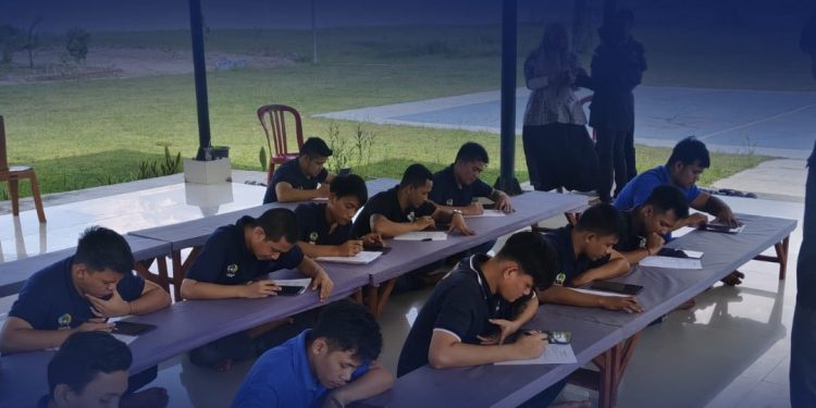 WBP Lapas Narkotika Rumbai Ikuti Ujian Pendidikan Kesetaraan sebagai Wujud Pemenuhan Hak Pendidikan