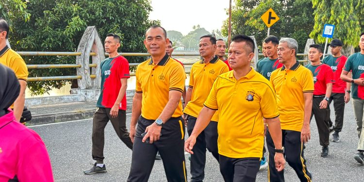 Jelang Hari Bhayangkara dan Pembukaan Pekan Olahraga Kapolri Cup, Polres Inhu Gelar Senam Bersama TNI