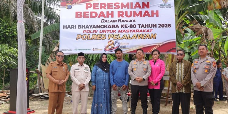 Kapolres Pelalawan Resmikan Bedah Rumah HUT Bhayangkara Ke-80 untuk Sdr. Usman