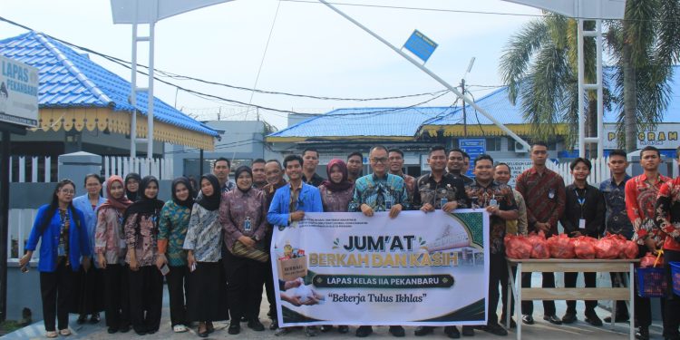 Lapas Pekanbaru Gelar Kegiatan Jumat Berkah dan Kasih, Wujud Kepedulian Sosial kepada Masyarakat