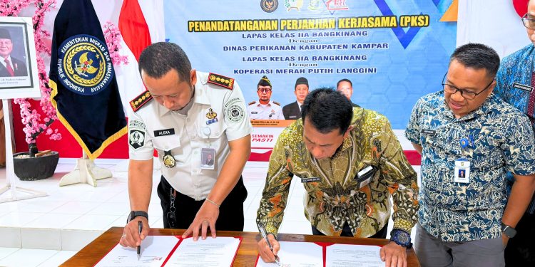 PERKUAT PROGRAM PEMBINAAN KEMANDIRIAN WARGA BINAAN, LAPAS BANGKINANG GANDENG DINAS PERIKANAN KABUPATEN KAMPAR DAN KOPERASI MERAH PUTIH LANGGINI