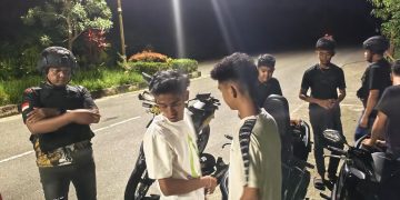 TIM RAGA POLRES KAMPAR LAKSANAKAN PATROLI MALAM – ANTISIPASI BALAP LIAR, SAJAM, DAN PREMANISME DI BANGKINANG
