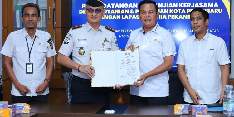 Lapas Pekanbaru dan Distankan Kota Pekanbaru Tandatangani PKS, Warga Binaan Dibekali Keterampilan Peternakan Ayam Petelur