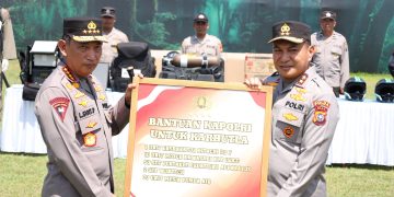 Kapolri Serahkan Bantuan Peralatan Karhutla di Riau, Ingatkan Ancaman El Niño dan Prioritaskan Pencegahan