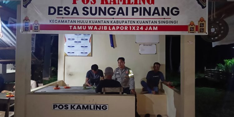 Polsek Jajaran Polres Kuansing Tingkatkan Patroli Malam dan Cek Pos Kamling untuk Jaga Kamtibmas