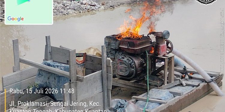 Respons Cepat Laporan Call Center 110, Polsek Kuantan Tengah Tindak Lanjuti Aduan PETI dan Musnahkan Lima Unit Stingkai