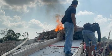Polsek Singingi Tindak Tegas Aktivitas PETI di Desa Kebun Lado, Lima Unit Rakit Dimusnahkan